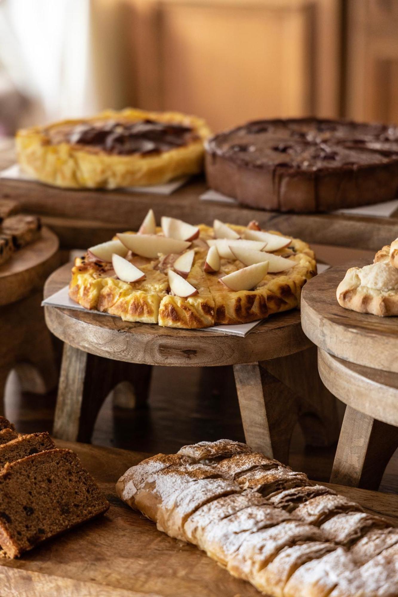 Hotel NJV Athens Plaza Exterior foto A coconut tart